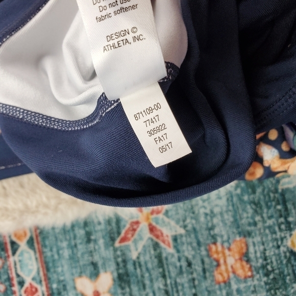 Athleta Blue Floral Leggings Small 871109-00 - Picture 6 of 7